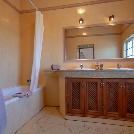 Frühstückspension Al Meida 3*