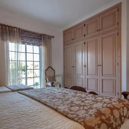 Al Meida Frühstückspension