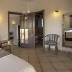 فندق مبيت وإفطار Al Meida 3*