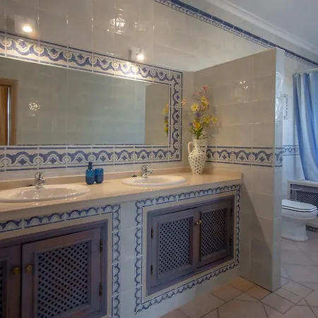 Al Meida Bed & Breakfast *