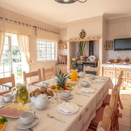 Al Meida Bed & Breakfast *